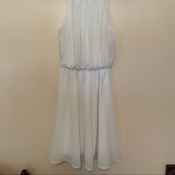 White high neck chiffon dress - Picture 2 of 4